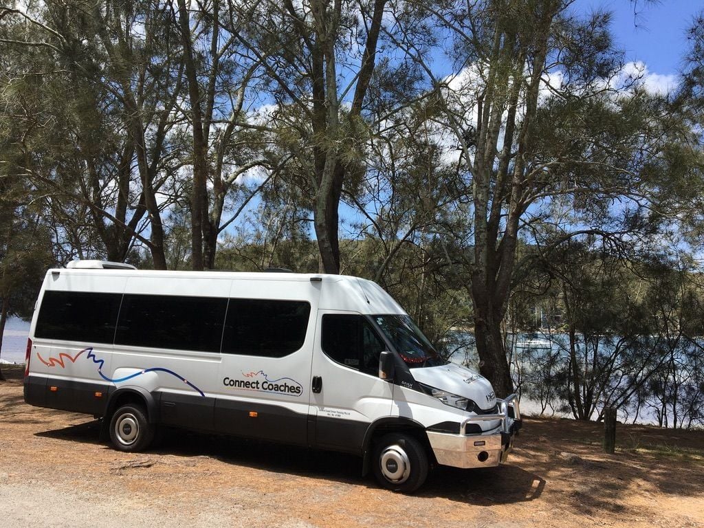 Connect Coaches : 15 Seat Iveco Daily Mini Bus Connect Coaches : 15 Seat Iveco Daily Mini Bus